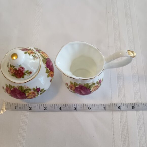 "Cottage Rose" Fine Bone China small Creamer and Sugar with Lid - Picture 4 of 7
